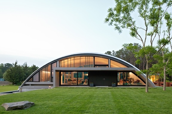 
                            <h4><em>The Arc House</em></h4>
                            2008 - 2010 
                            <br /><br />
                            East Hampton, New York
                            </br>